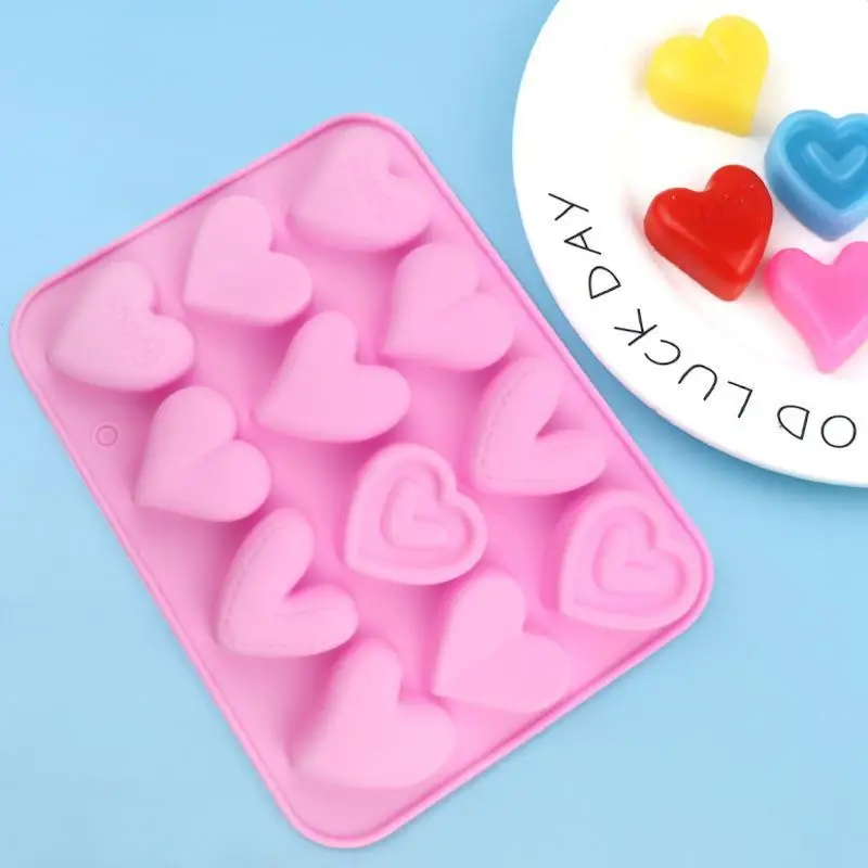 12-Cavity Heart-Shaped Silicone Mold For Valentine's Day Chocolates—Ideal For Decoration And Gift-Making