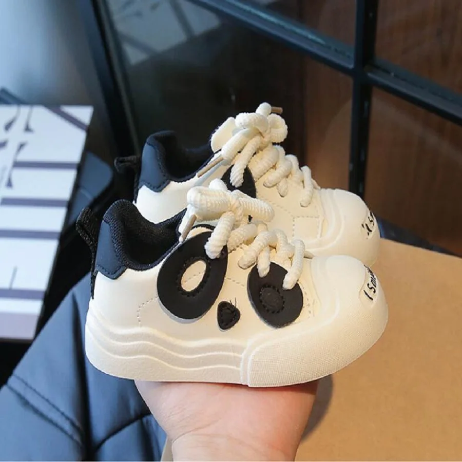 2024 Autumn New Children's Board Shoes Bread Shoes Boys' Panda Shoes Girls' Soft Sole Big Head Casual Shoes Black Off White