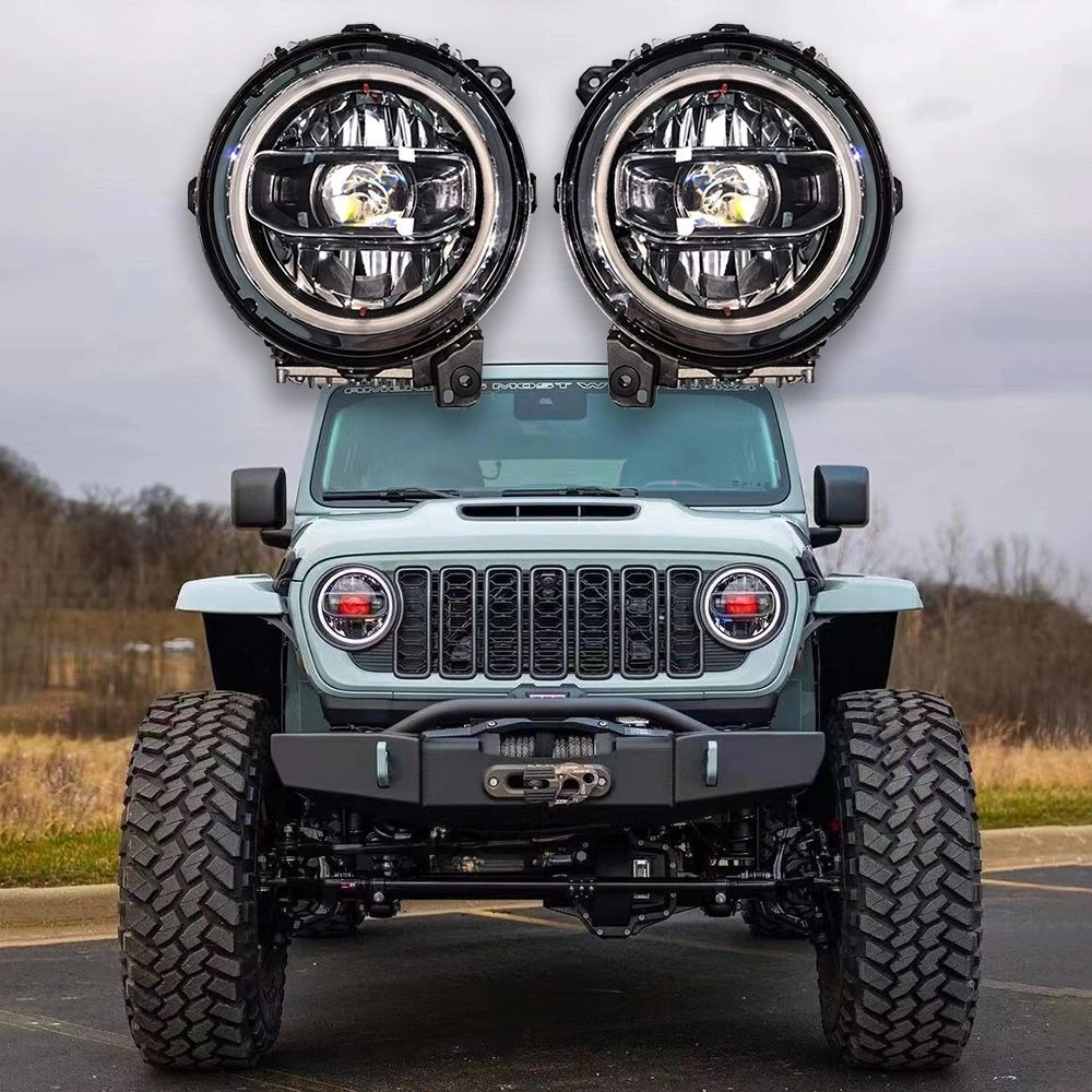 JL JT Hellcat modifizierte Scheinwerferbaugruppe mit RGB-Blende am Tag