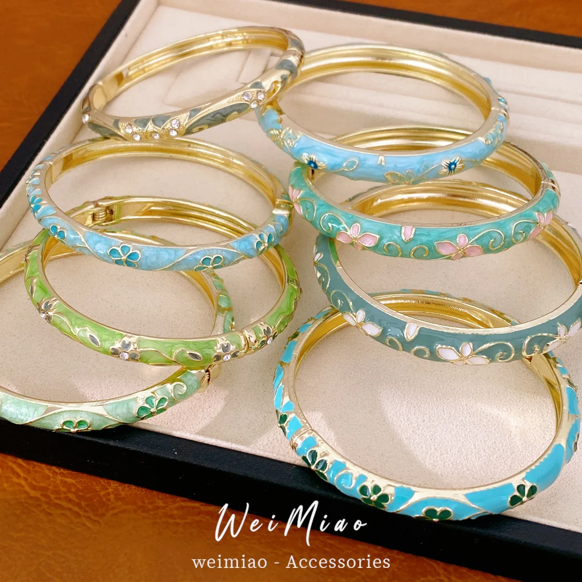 Pastel Green Enamel Flower Bangle Set Vintage Floral Printed Thin Cuff Stackable Spring Garden Style Sweet Wristband Women