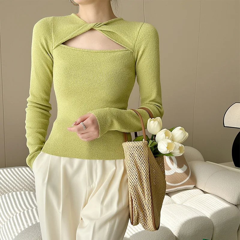 

Spring New Sexy V-neck Kink Design Knitwear Tops Female Hollow Long-sleeved Slim Knitted Bottom Sweater