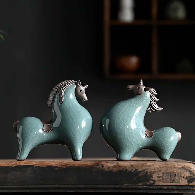 Creative ceramic ornaments horse decorative figurines Tea Pet Feng Shui horse office sculptures attract wealth and good luck