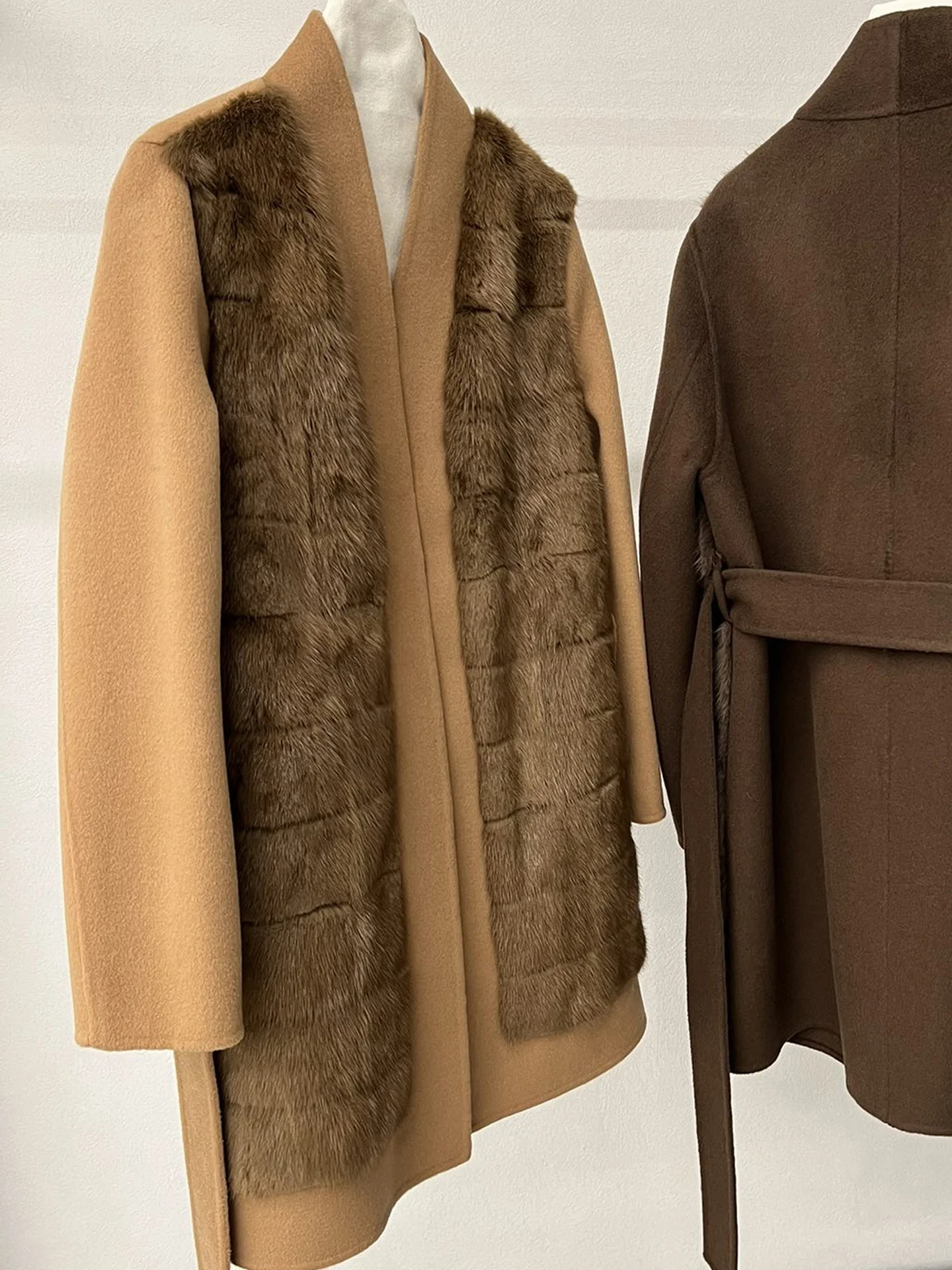 2025 가을 겨울 신상 캐시미어 코트 여성용 중장기 우아한 밍크 퍼 칼라 울 코트