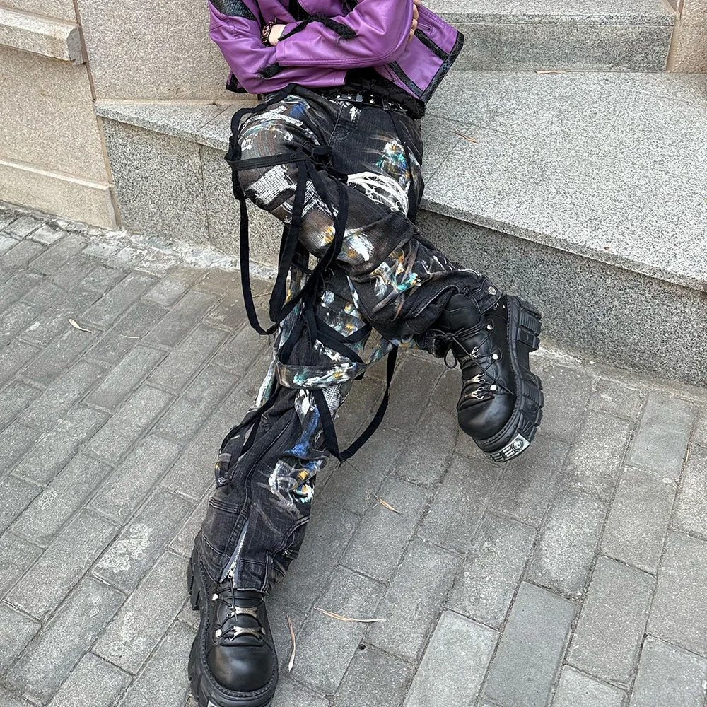 블랙 그래피티 찢어진 태슬 스트랩 남성 청바지