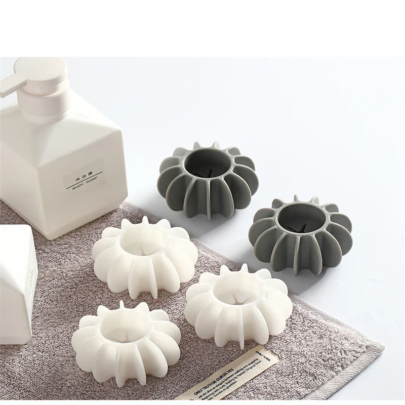 8 large-sized grey silicone laundry balls, reusable,anti-tangling,suitable for top-loading washing machines,reducing clumping.