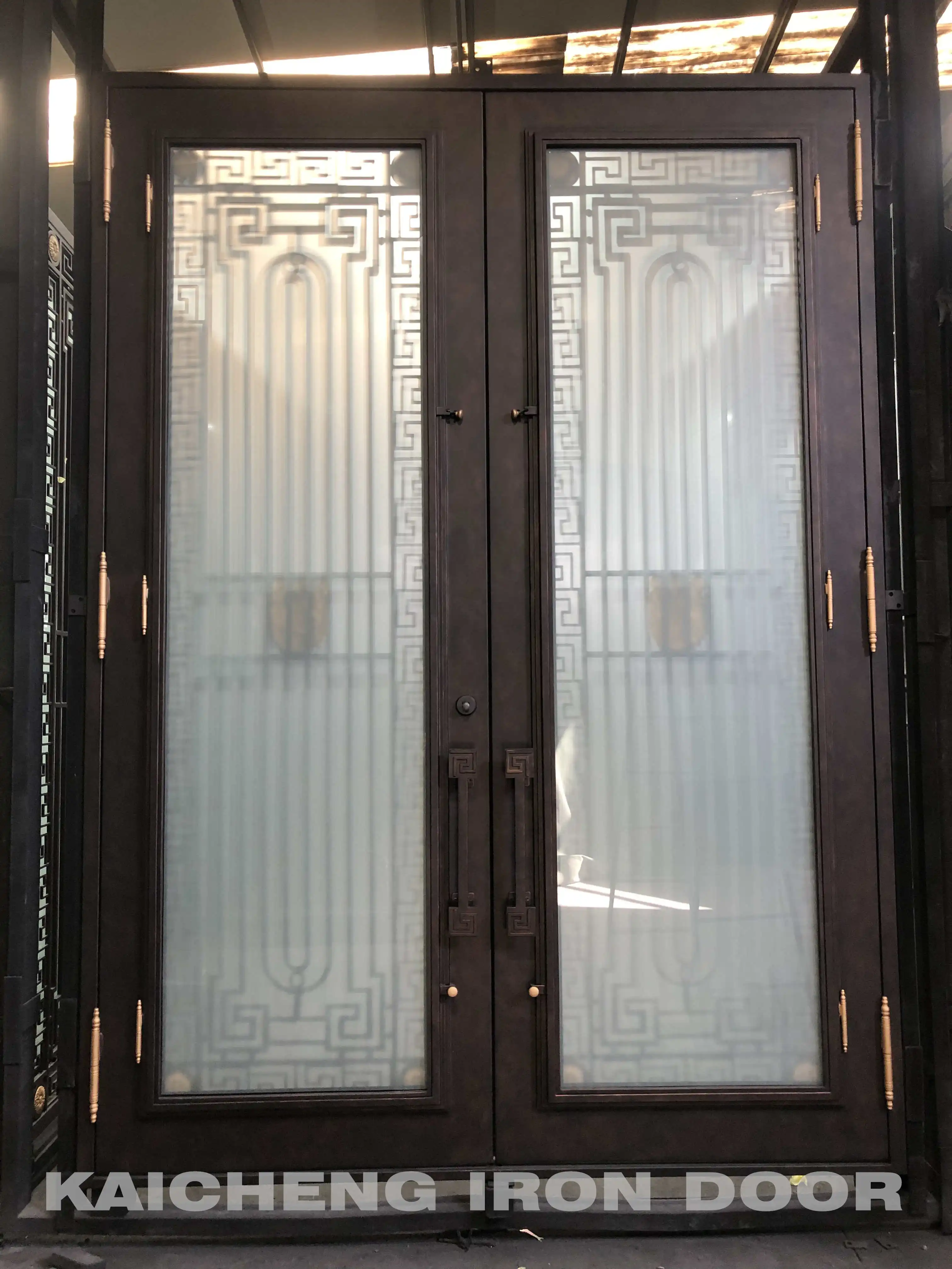 Puerta de hierro forjado,