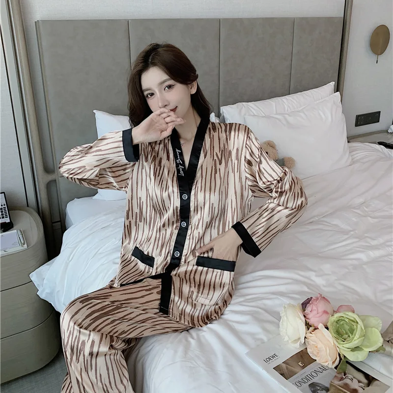 

Spring Autumn Women Ice Silk Pajamas Set Lapel Long Sleeve Cardigan Pants Printed Home Suit Girls' Imitation Silk Loungewear