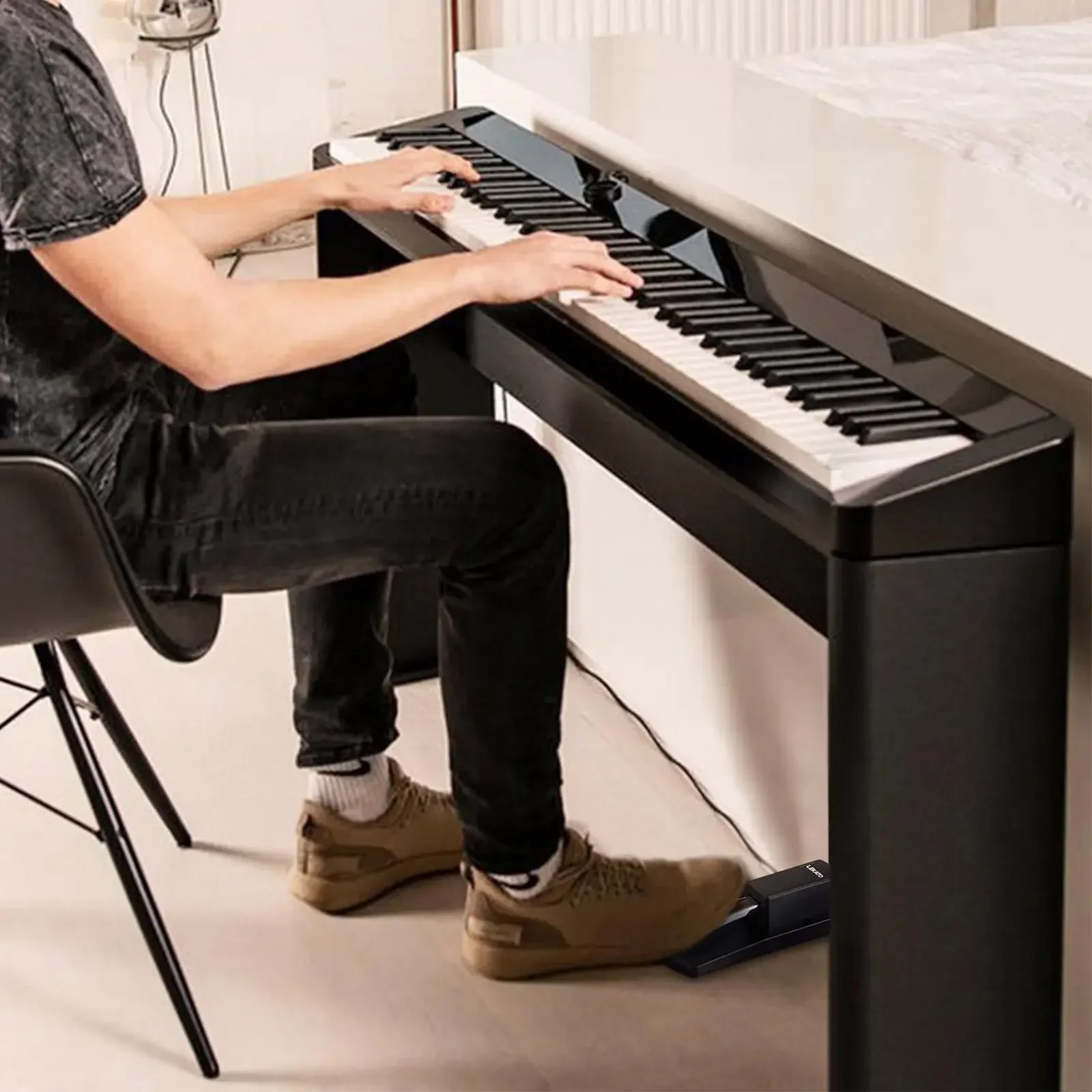 

Бесшумная педаль фортепиано с низким профилем студии/домашнего использования с MIDI-контроллерами и цифровыми пианино