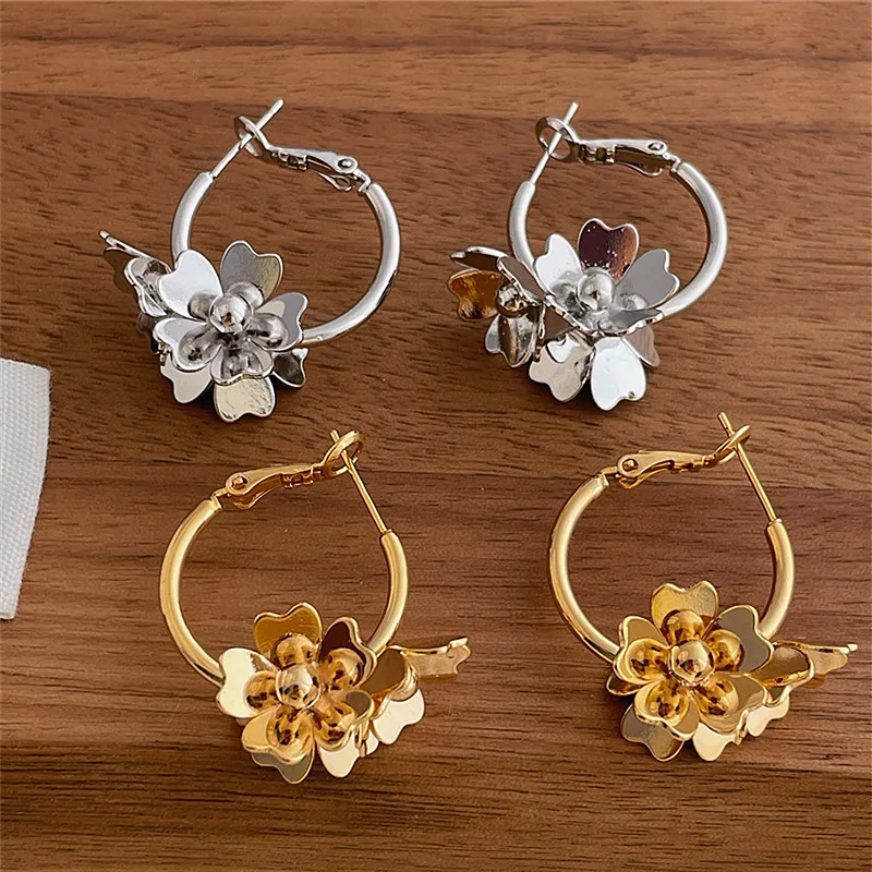 Retro Petal Metal E…