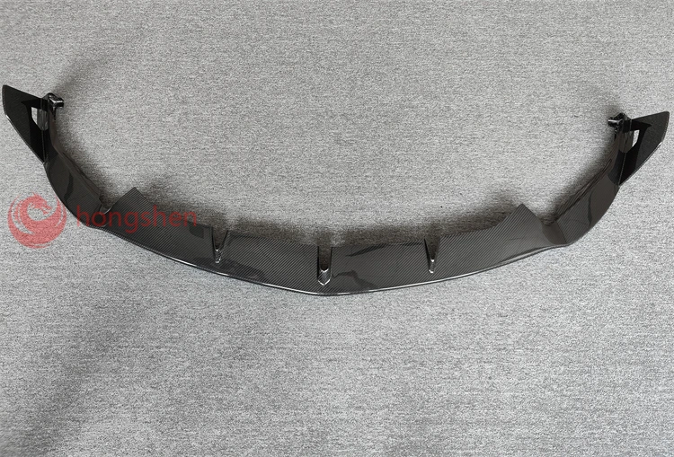 High-quality M Style Front bumper Lip Hot press For Lamborghini URUS Dry Carbon Fiber Body kit