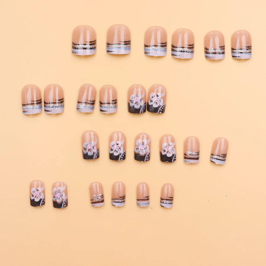 Short Medium fake nails for women girls Black white flowers with glitters french square nail tips press on acrylic false nails