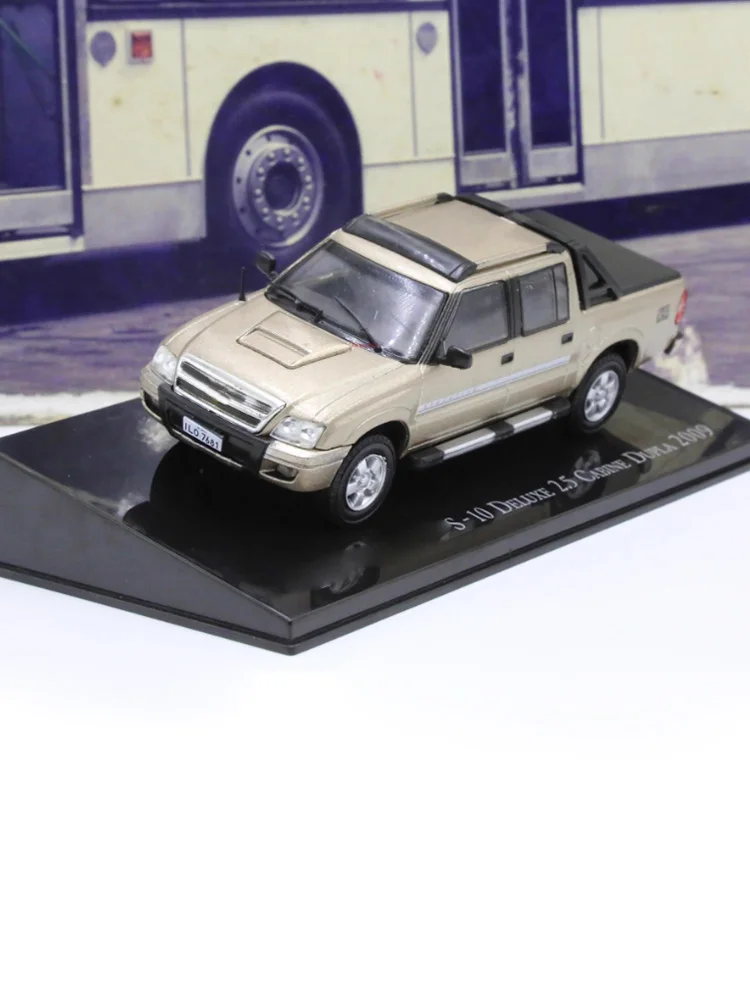 Diecast 1:43 Scale 2009 S-10 DELUXE 2.5 Pickup Truck Alloy Car Model Collection Souvenir Display