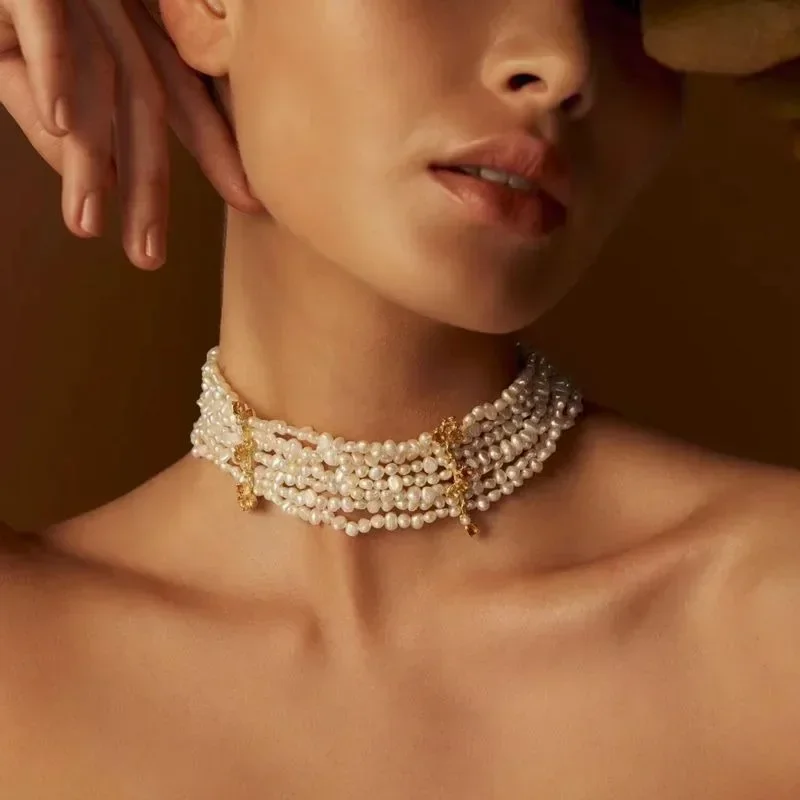 

Designer Luxury Retro Multi-layer Pearl Women's Necklace Fashion Charm Gold-plated Pearl Collarbone Chain for Women