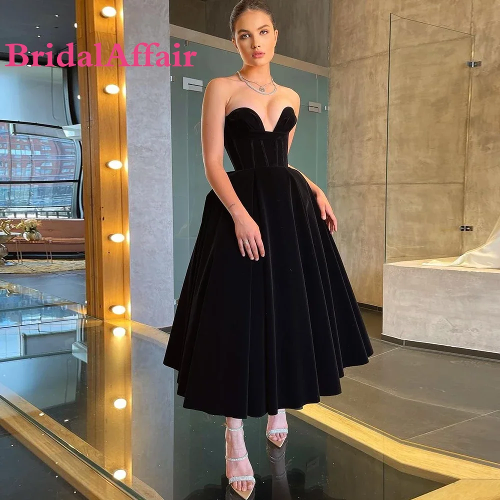 

BridalAffair Black Velour Short Evening Dresses Elegant Sleeveless A Line Tea Length Prom Party Gown Sexy Velvet Robe De Soriee