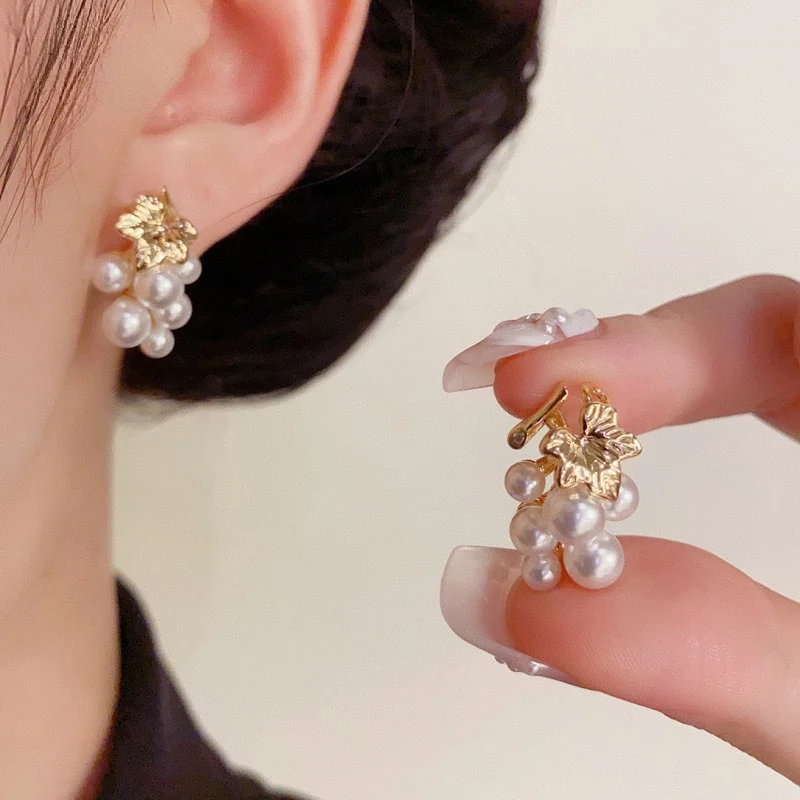 

Earrings for woman Grape shape Simulated pearl Golden leaves Attractive ear stud trend of 2025