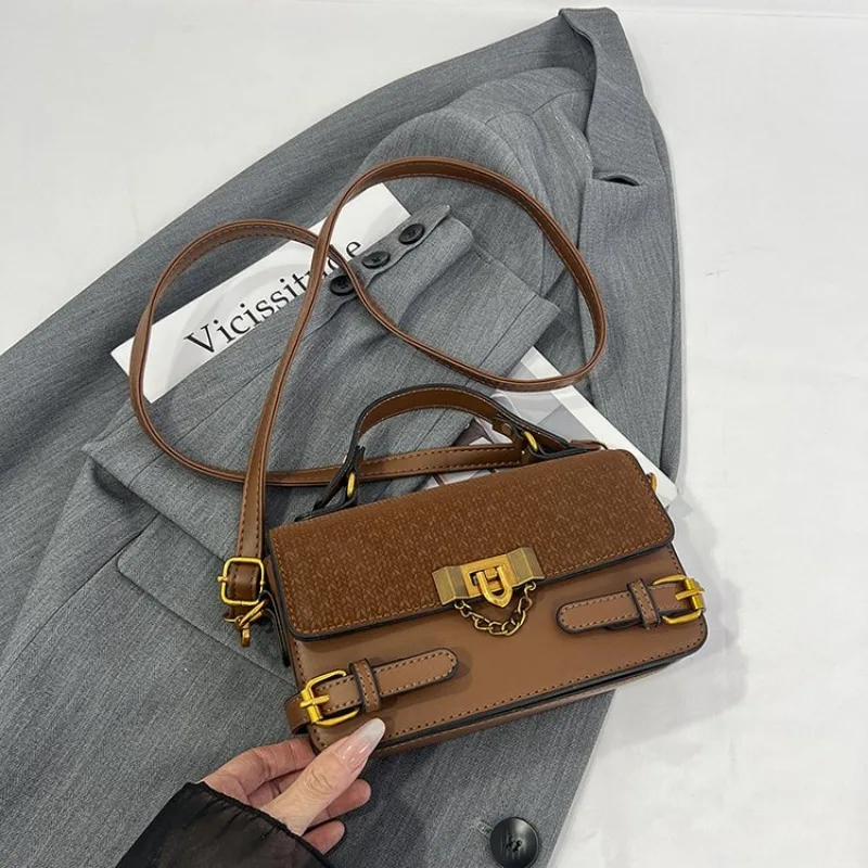 Elegant Timeless Diaper Bag Tote Mom Daily Work Baby Care Exquisite Portable Trendy Sleek Sophisticated Chic Practical