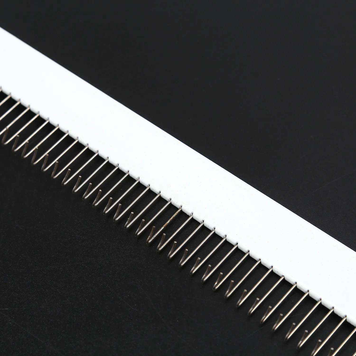 Pratica macchina per maglieria a pettine in acciaio inossidabile argento da 44,5 cm per tutti i 4,5 mm/9 mm per macchina per maglieria Brother Nee F