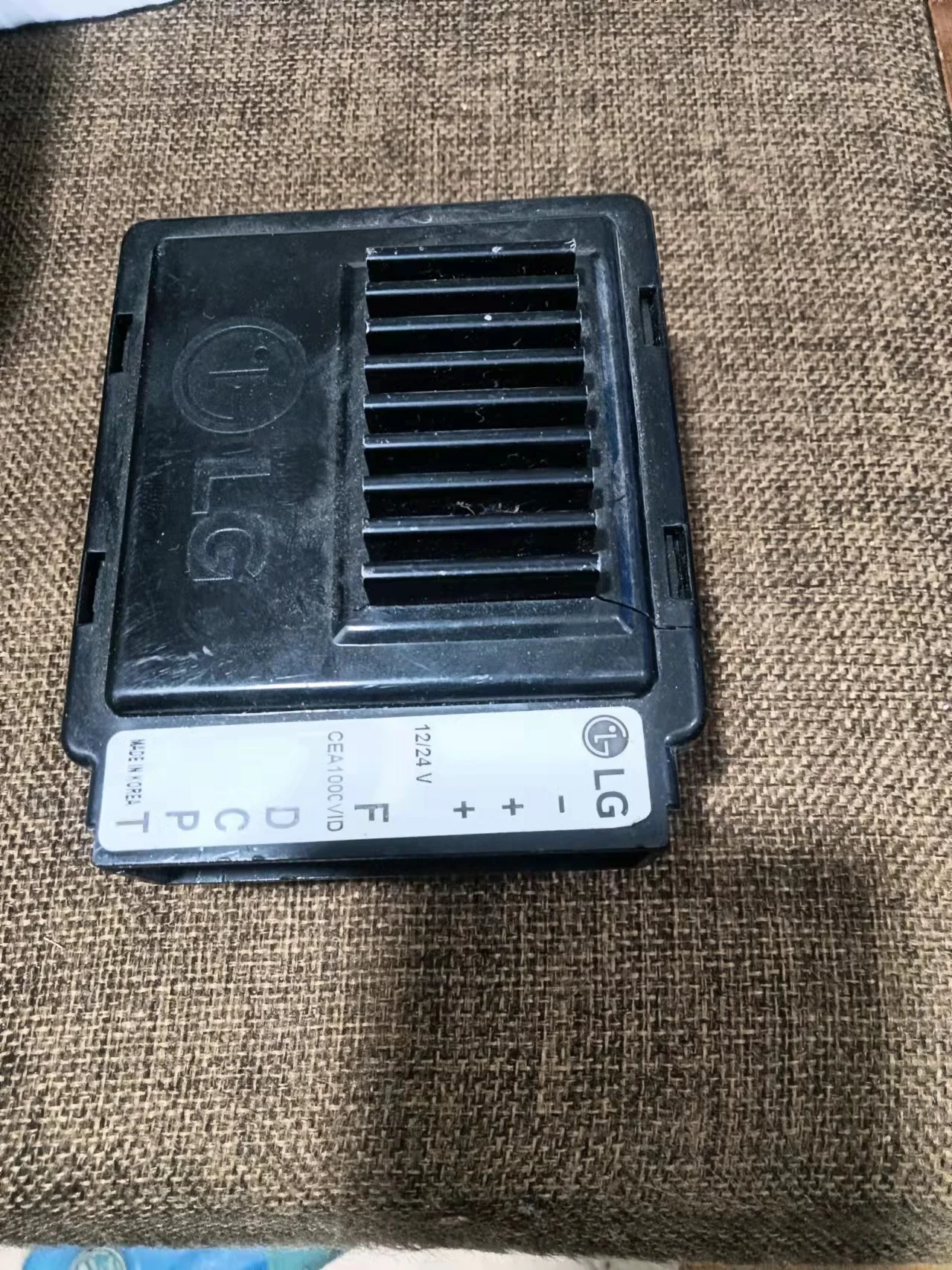 

Драйвер компрессора с регулируемой частотой 12/24 В CEA100CVID CEA1000V11