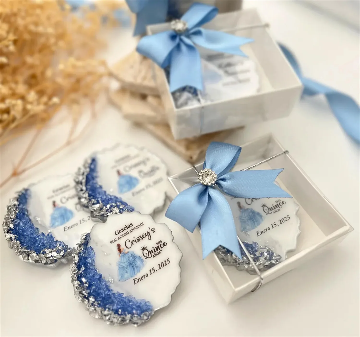 Quinceanera Guest Magnet Favors, Sweet 16 Party Favor, Mis Quince Anos, Sweet 15 Recuerdos