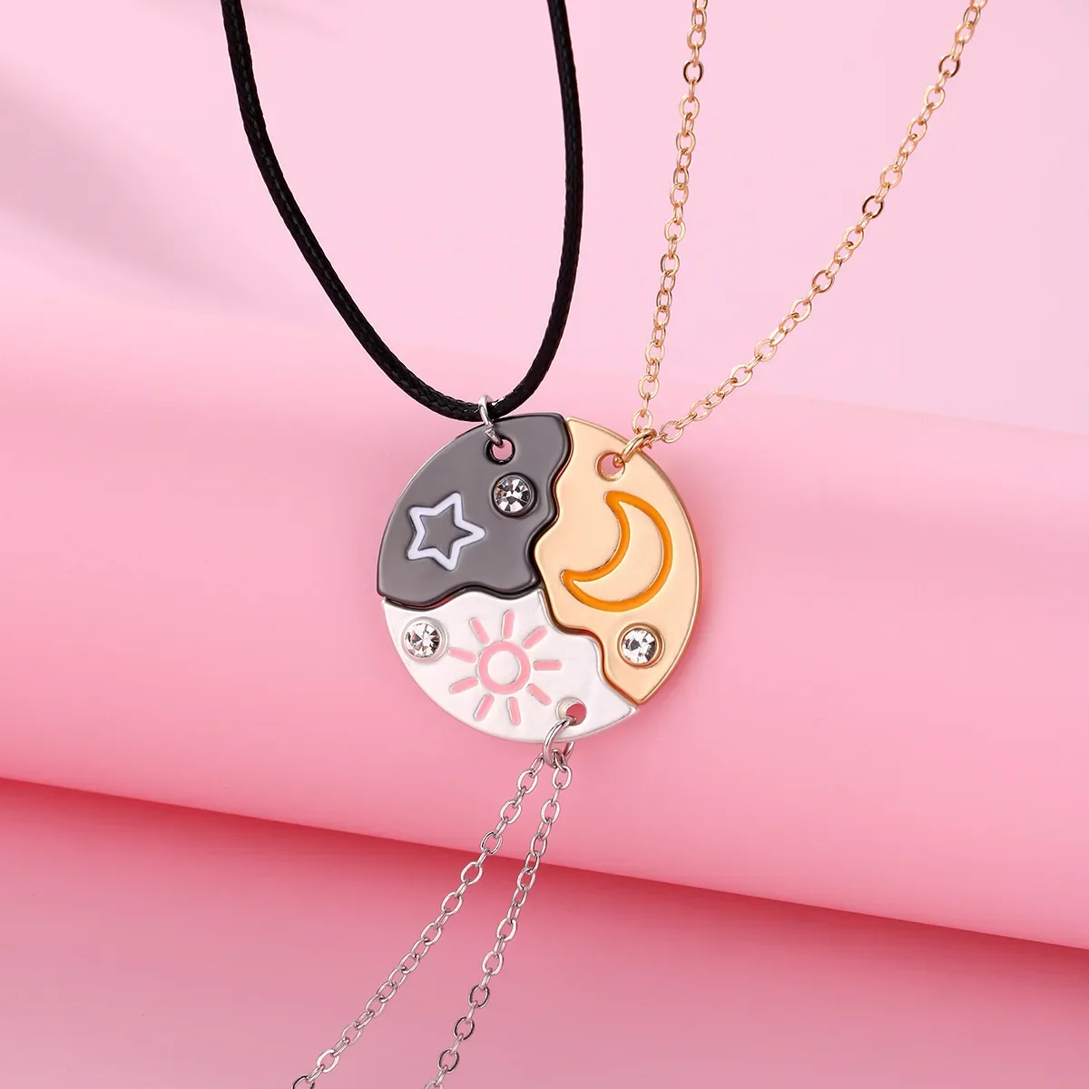 Fashion BFF Sun Moon Star Necklace for Women Men Creative Puzzle Pendant Chain Jewelry Set Party Jewelry Accessories Gifts 2025