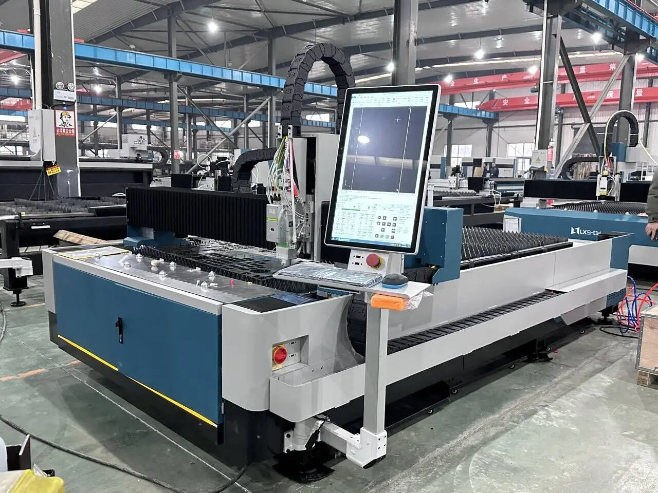 high quality 3000 x 1500mm 4000w metal fiber laser cutting machine