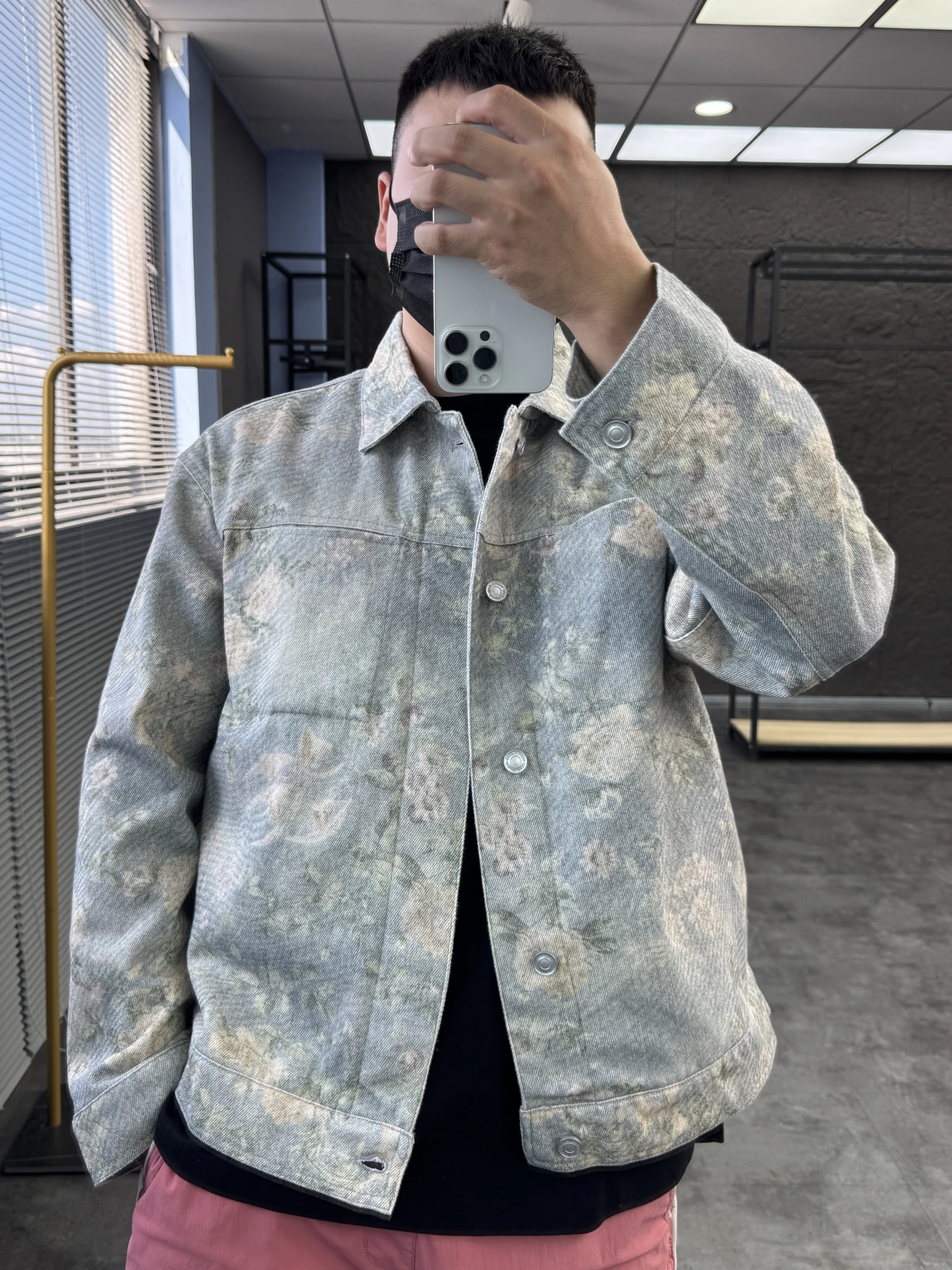 

Svip Men's Casual Loose Fit Cotton Denim Jaet with Collar Spring Comfortable Floral Color Woven Loose Men's Denim Coat