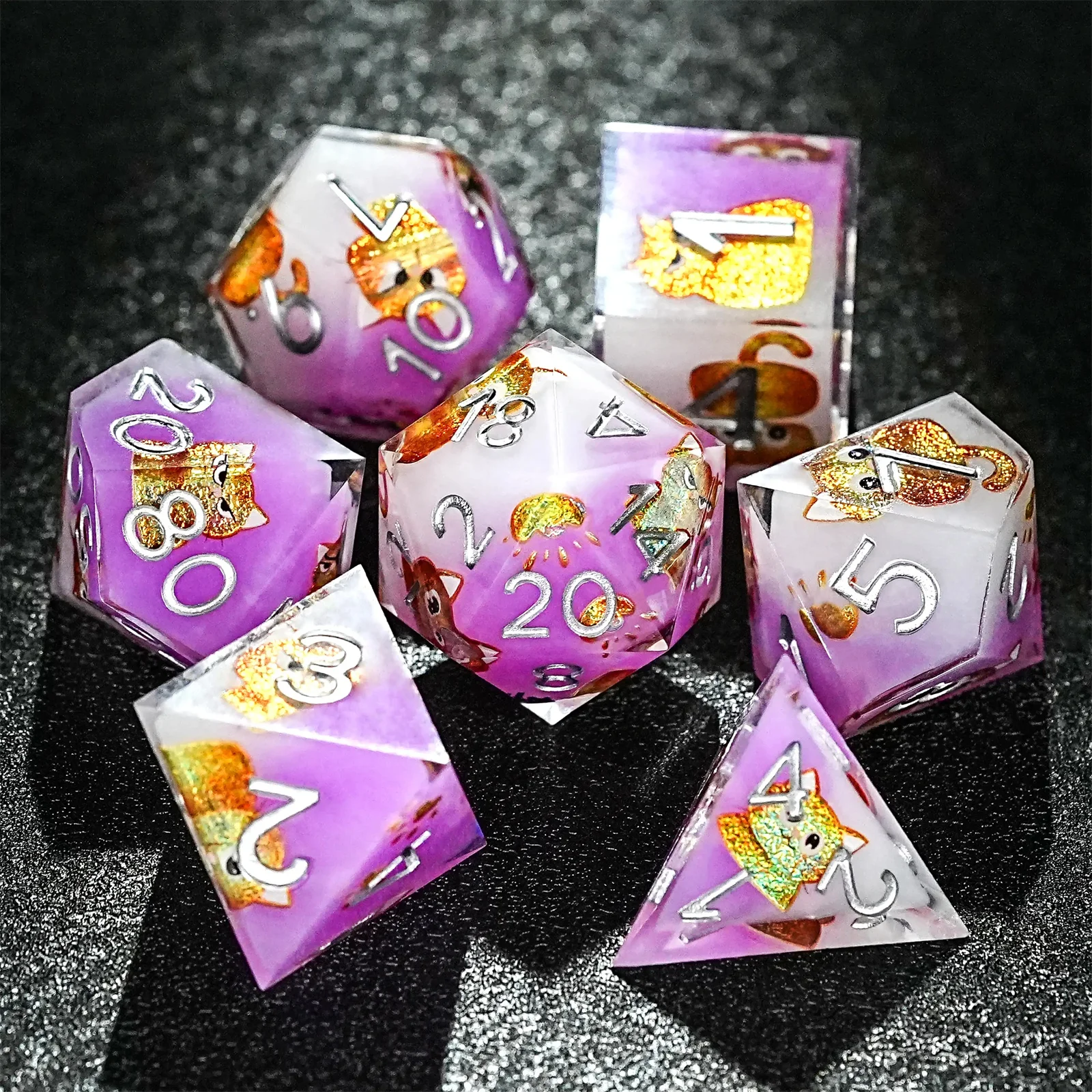 

1-7Pcs DND Golden Cat Cute Cat Solid Resin Dice Pink White Multi-sided Polyhedral Dice for D&D COC Role RPG Table Game D6~D20