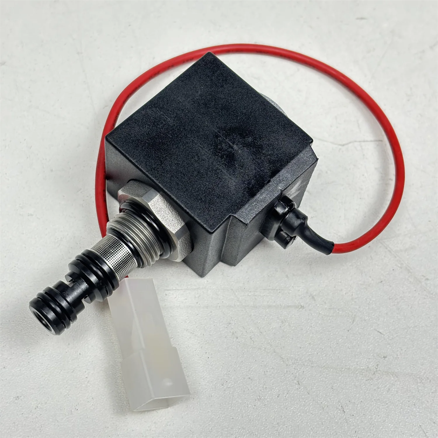 Solenoid 81870291 for New Holland 7010 TB85 TB110 TB120 5610S 6610S