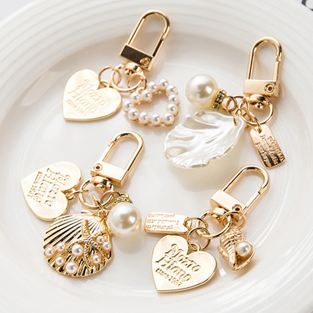 Pearl Keychain Key Holder with Metal Letter Heart Tags Women Girls Car Bag Key Accessories Charms Cute Gold Key Rings Home Decor