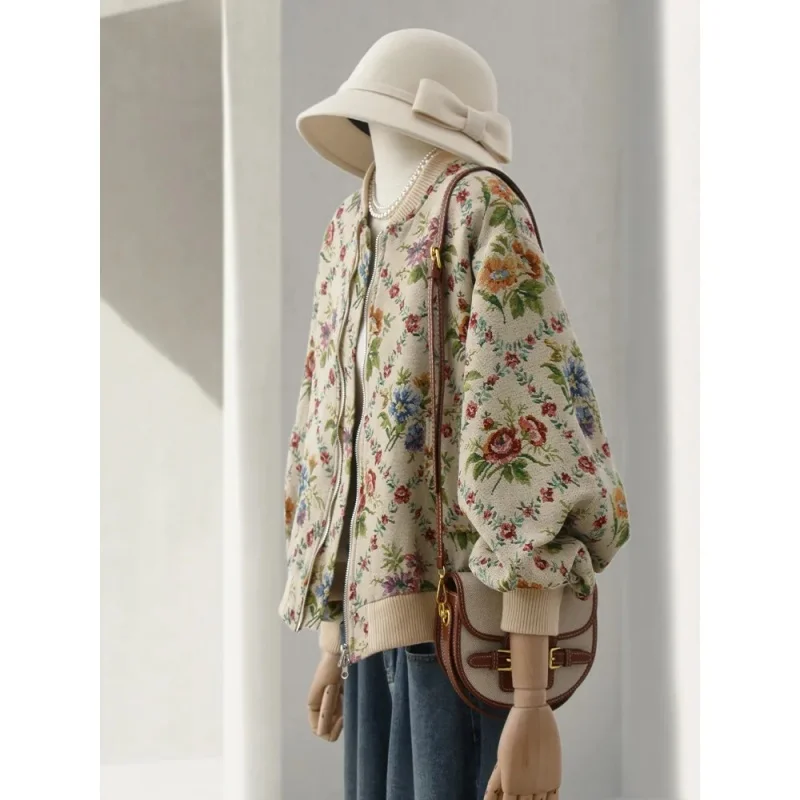 

Жаккардовая бейсбольная куртка в стиле ретро с картиной маслом на весну и осень 2026, новое короткое пальто большого размера на молнии с цветочным принтом w1633