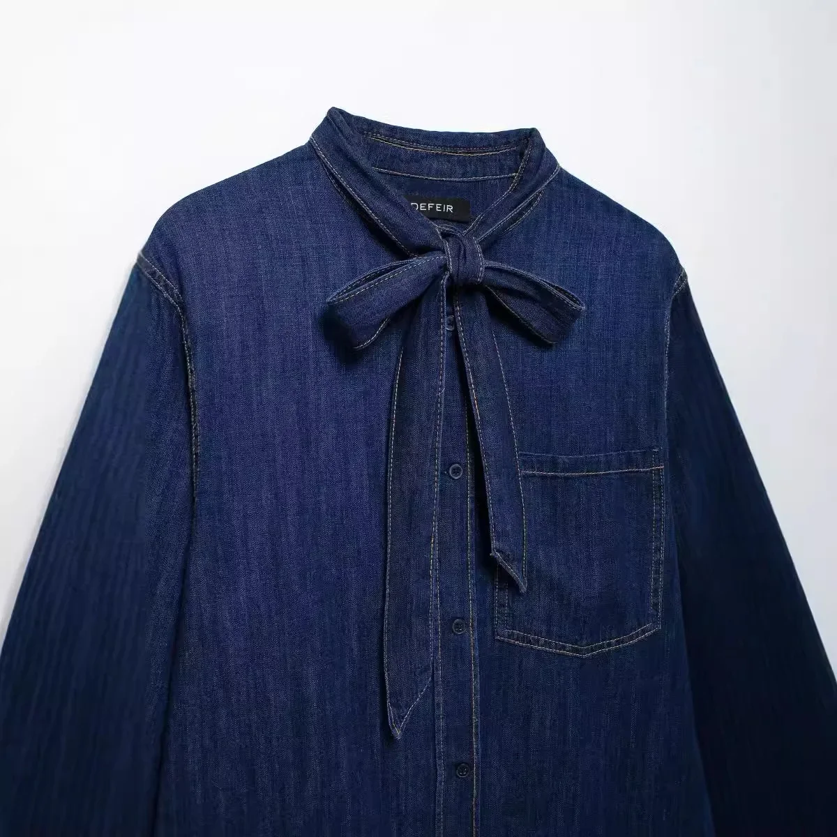 Outono manga cheia gola camisa novo estilo único bolso denim camisa borboleta nó decoração feminina botão até ajuste fino