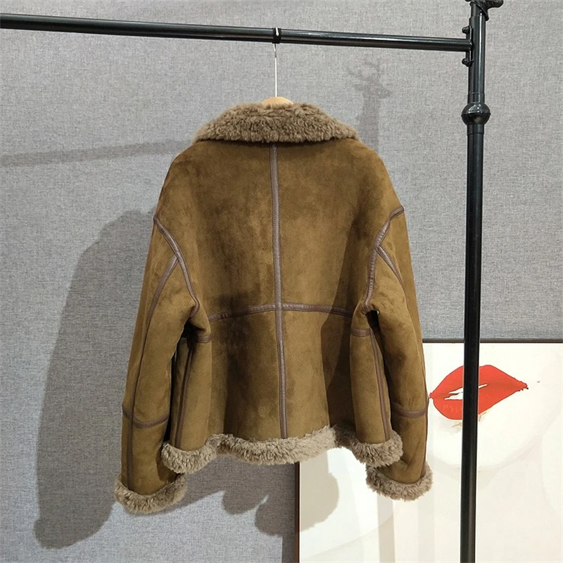 2025 AW Nuovo cappotto di pelliccia di agnello ispessito con velluto scamosciato Lady Sheep Shearling vestibilità ampia da donna CT502