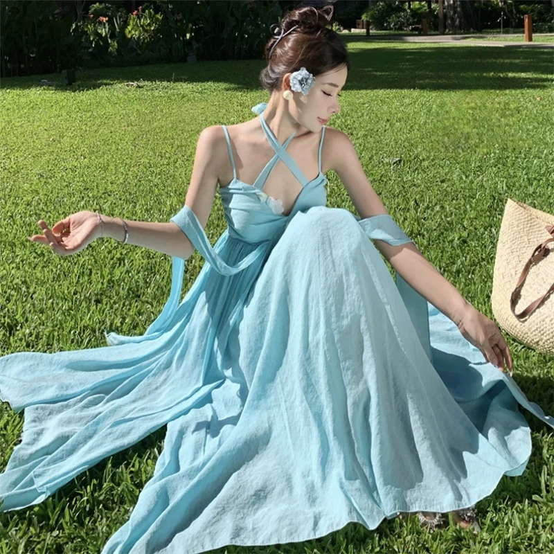 女性のためのセクシーなロングドレス,バックレス,ノースリーブ,ホルターネック,マキシ,ストラップ,休暇,ビーチ,パーティー,夏