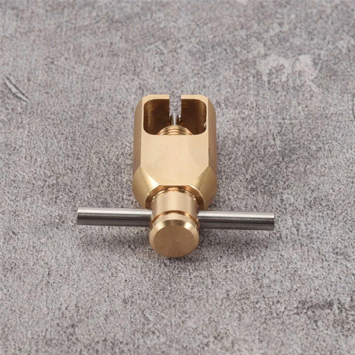 

A06K Съемник шестерни 15422 Электрический съемник шестерен Инструмент Металлический съемник шестерен двигателя/задняя шестерня