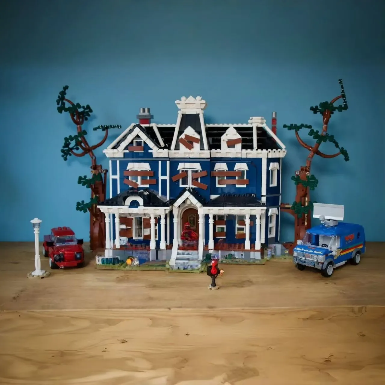 

11370 Конструктор «Дом Крила»: Архитектурная модель дома ужасов из ТВ-сериалов, игрушка-конструктор, подарок на день рождения