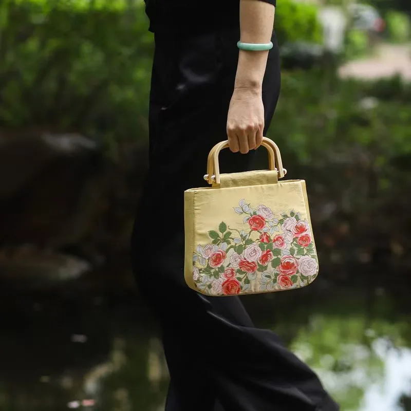 Bolso de mano hecho a mano para mujer, bolso de mano de tela con asa de transporte de madera, con cara de caballo, para primavera y verano, 2024