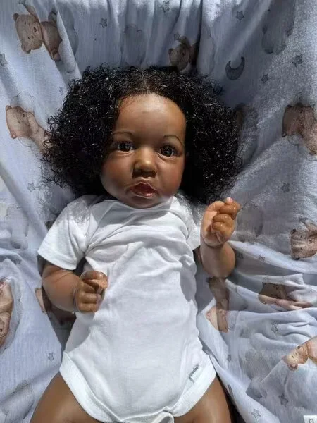 Maßgeschneiderte limitierte 23-Zoll-Reborn-Baby-Saskia mit bereits fertiger Puppe und unterschiedlichem Kleid