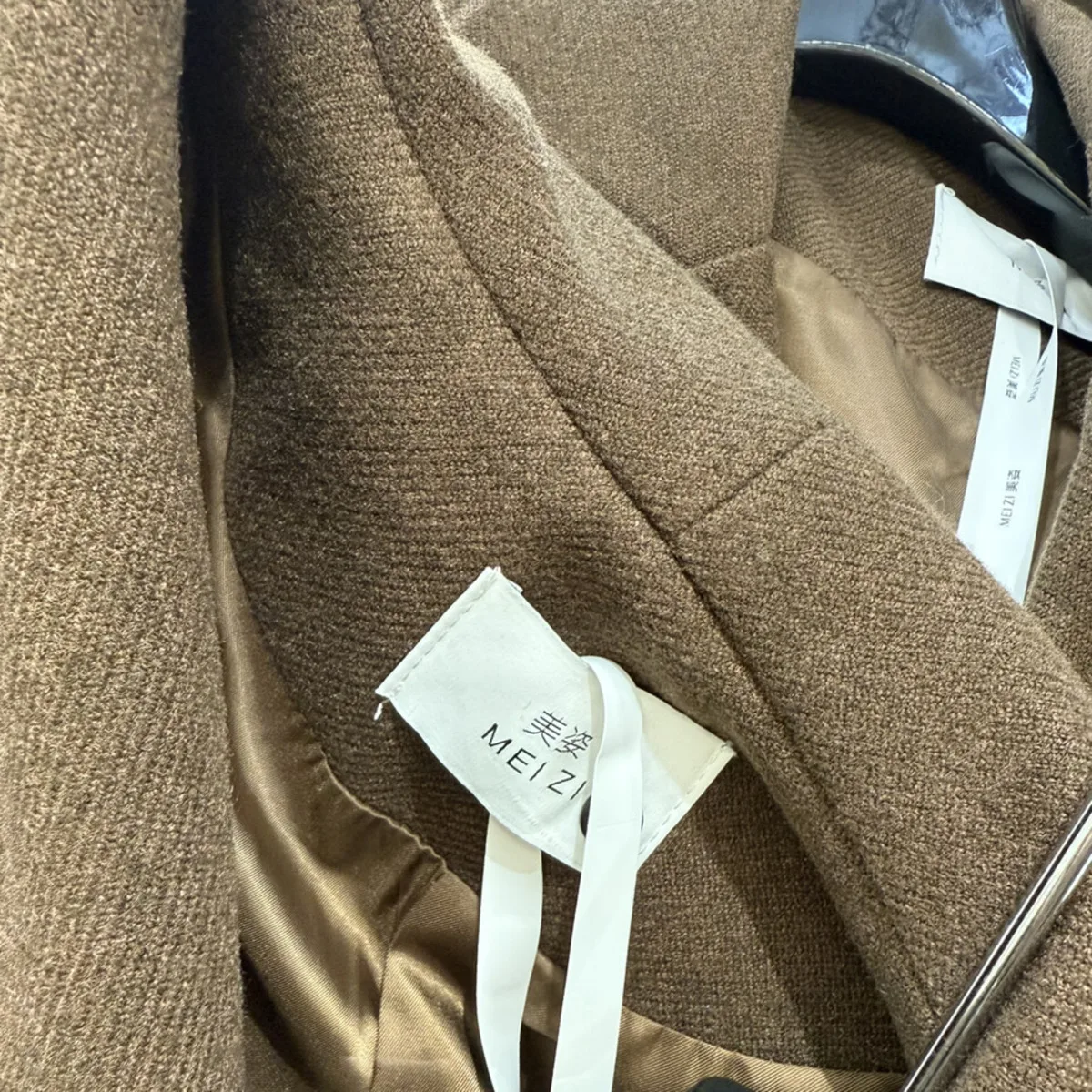 BJTZ 2025 Nueva chaqueta de abrigo que se hunde la cintura de alta calidad de invierno con top de corte estético