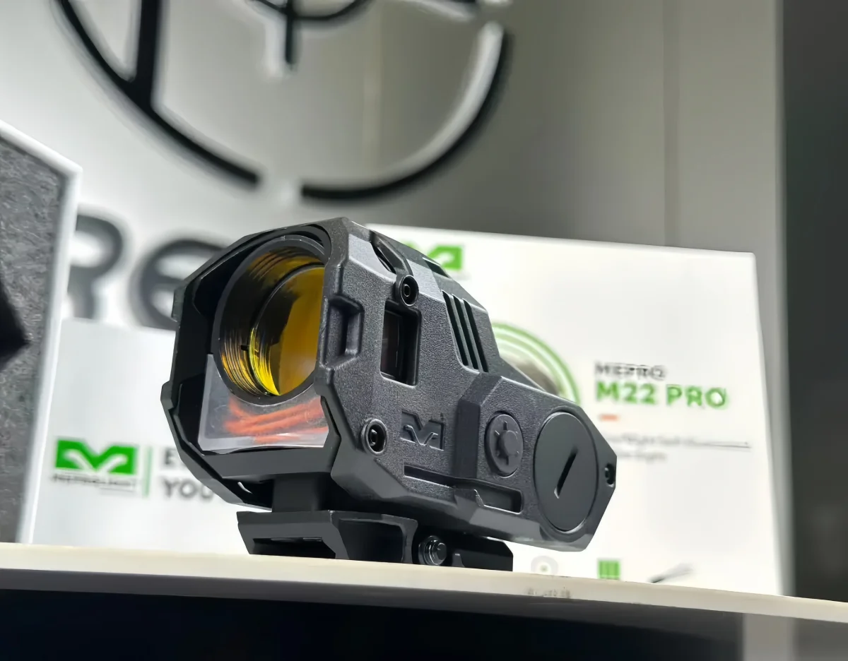 

100% Tactical M22 PRO Reflex Red Dot Sight Self-lluminated Sight with Light Module Hunting Rifle Scope Real Fiber Optics Sight