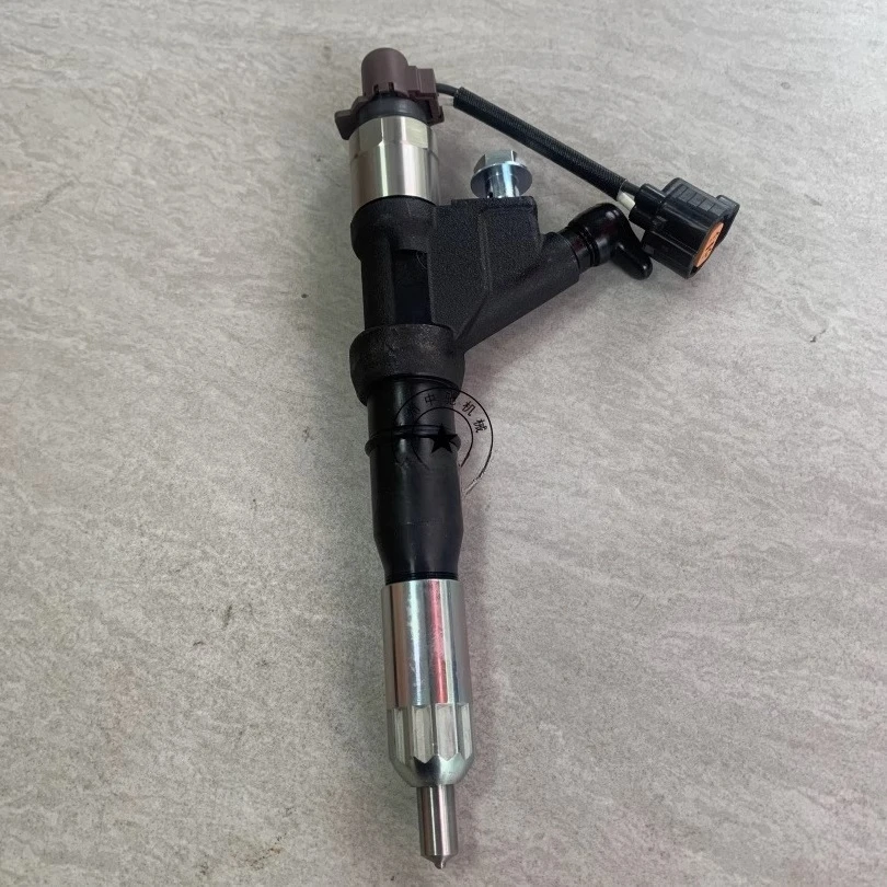 Hot saleImported Hino 700 truck tractor E13C fuel injector assembly 095000-5226 23670-E0341