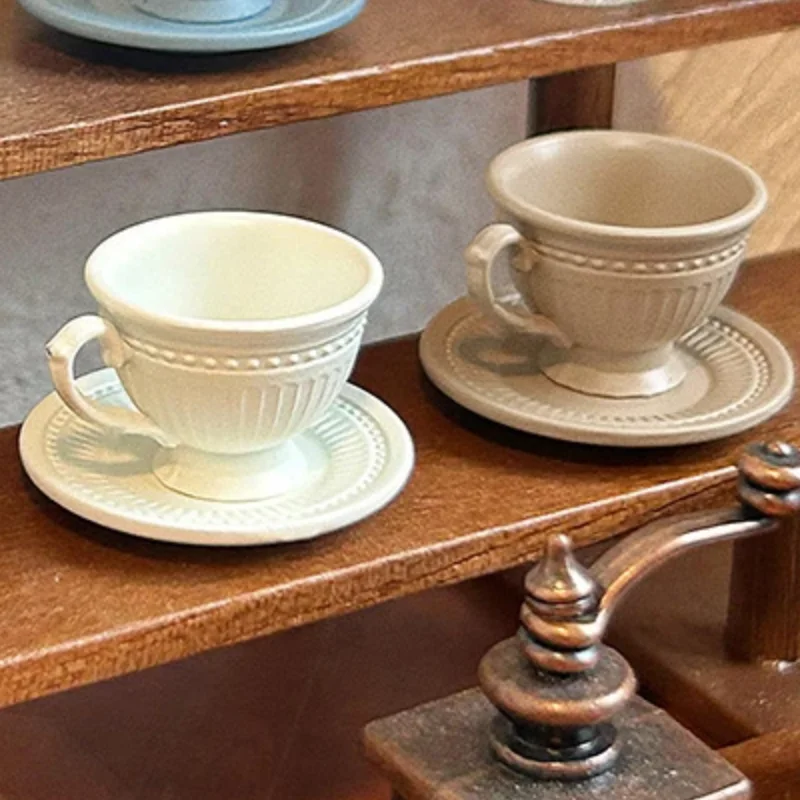 

2Pcs Dollhouse Miniature Dining Ware Mini Vertical Pattern Coffee Cup Plate Set Toy Model Doll House Accessories