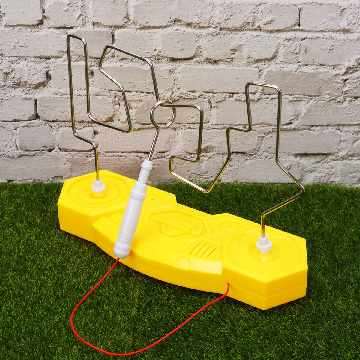 1Pcs Maze Electric Touch Labyrinth Game Safe Flashing Music Challenge for Kids Mental Skill Training 3 Years and Above