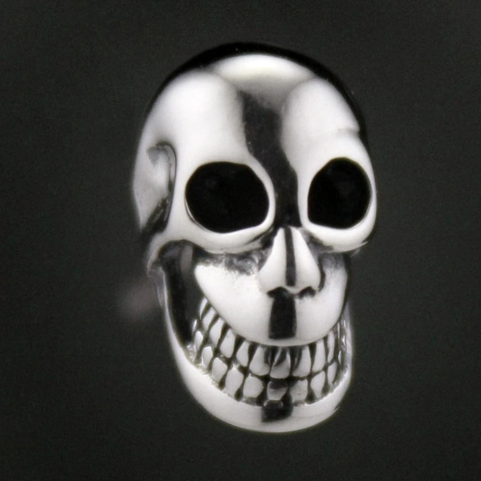 

Details Smile Skull 925 Sterling Silver Stud Earring 8M007