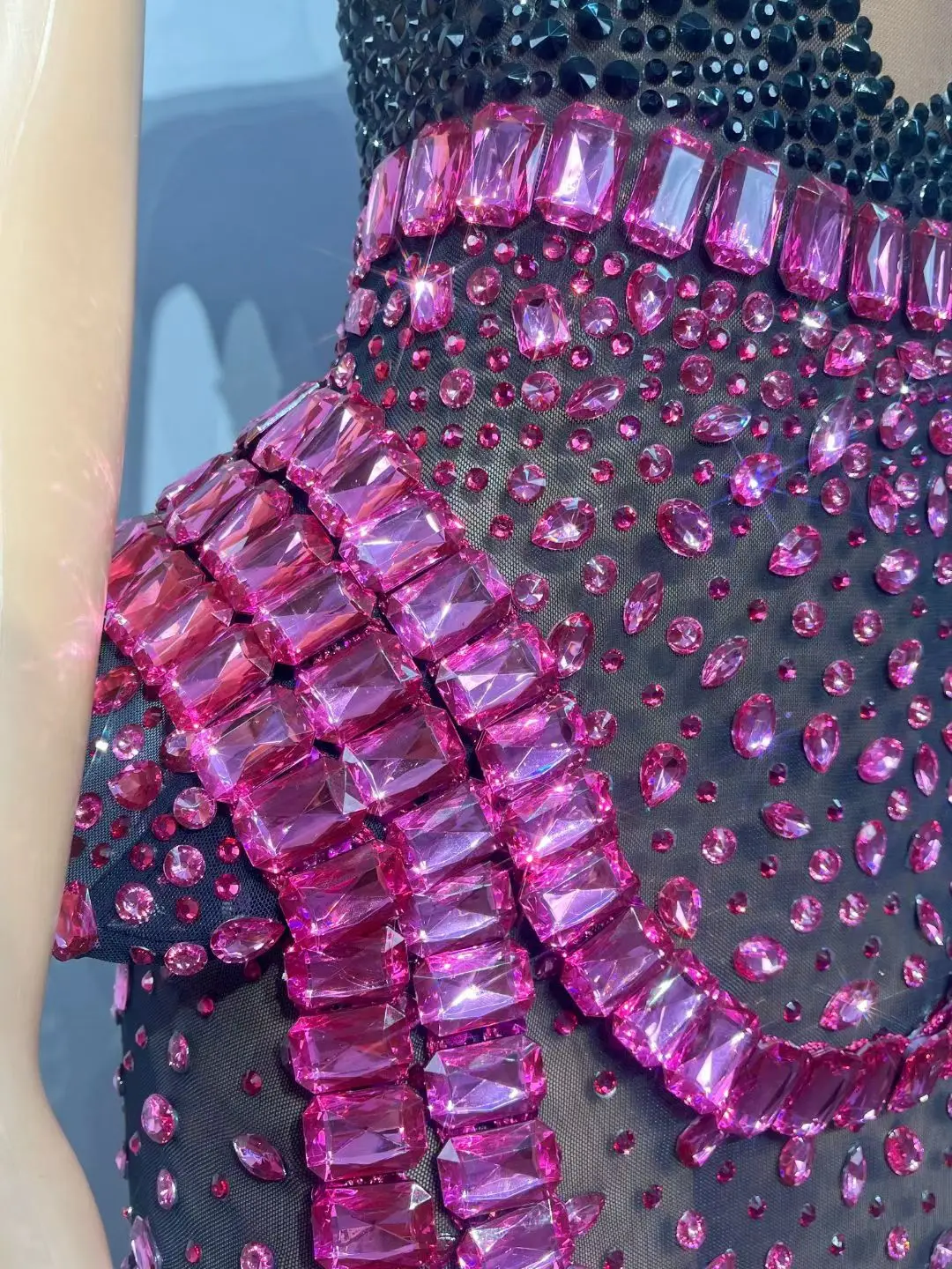 

Xiaolanguan Black and Pink Rhinestone Embellished Sheer Mesh Mermaid Gown with Peplum for Evening Party and Formal Events
