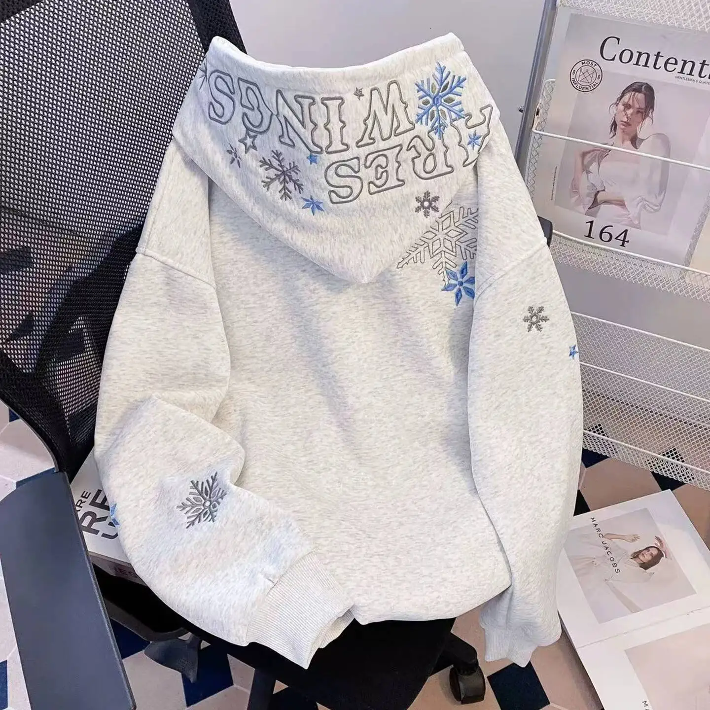 2026 New Men Retro Snow Wash Letter Embroidered Hoodie Autumn Winter Unisex Couple Loose Unique Casual Trendy Hooded Sweatshirt