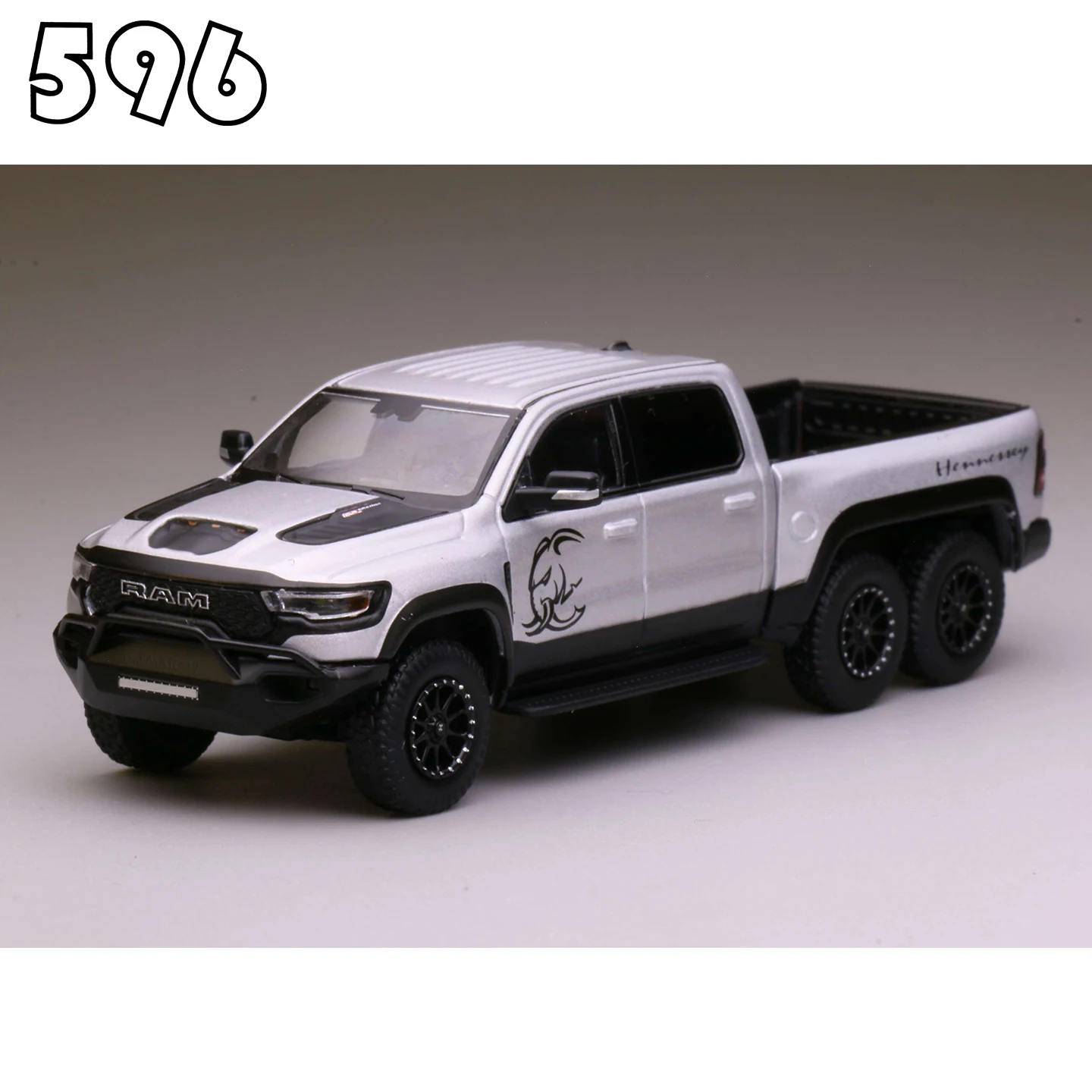 596 1:64 The NYPD Publicity Vehicle in The US Police Force Model F550 Can Be Equipped with Lights Car Alloy Diecast Metal Model
