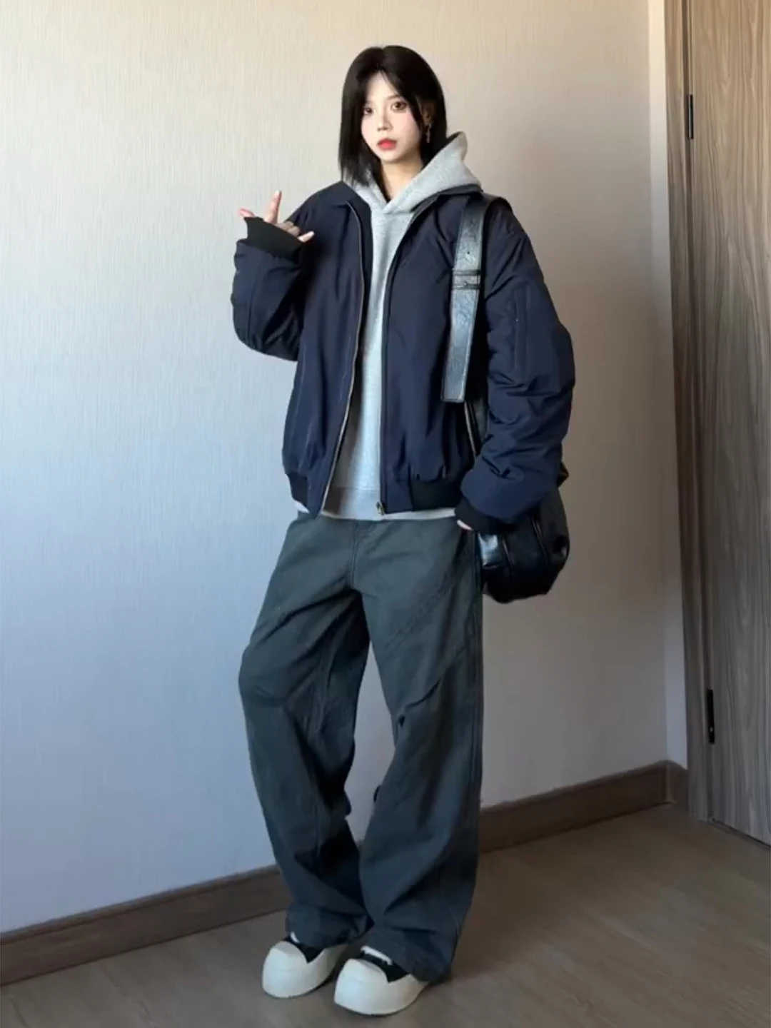 

Thiened Cotton Padded Flight Jaet Baseball Sle ort Workwear for Men And Women Winter Outerwear Youth Casual Cleanfit