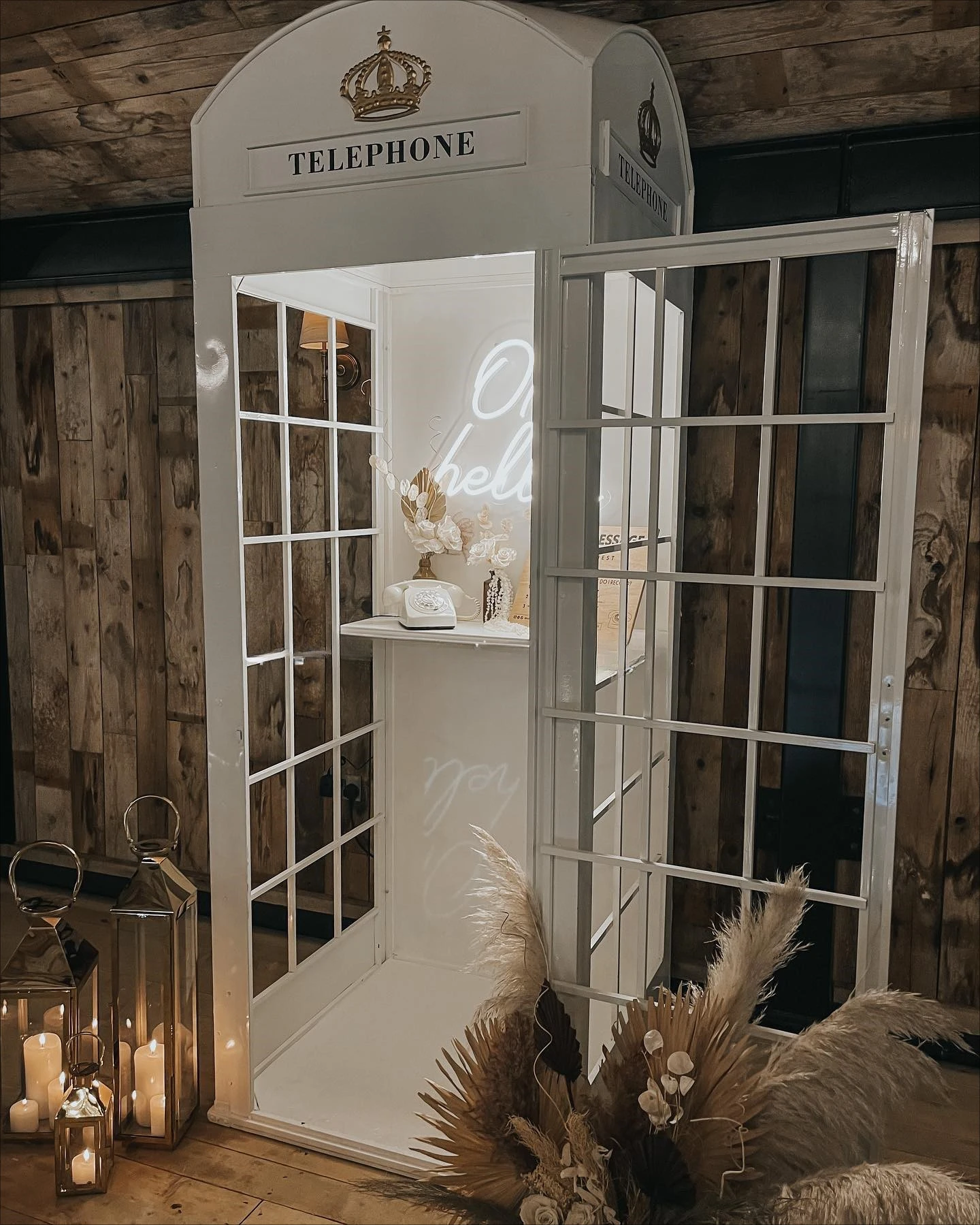 Wedding Decor Custom London Telephone booth Audio Guestbook with Flowers British White Telephone Booth