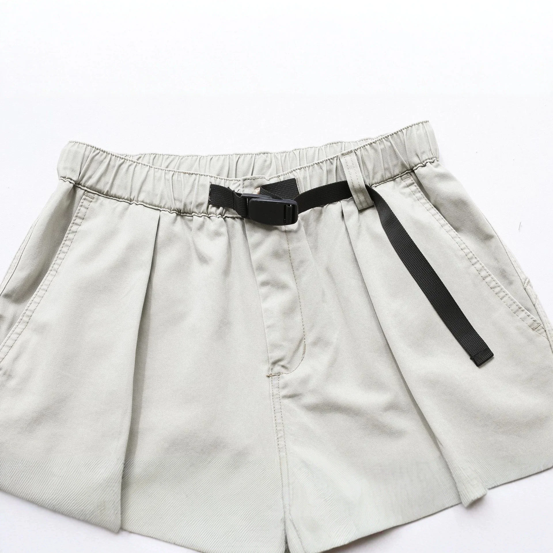 Japanese Retro Outdoor Functional Buckle Belt Cargo Shorts for Men Summer Streetwear Loose Straight Leg Casual 5-Point Shorts view 3