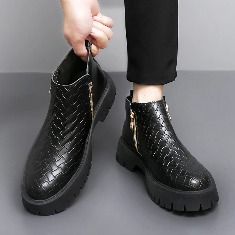 Autumn Winter Black Woven Embossed Thick Soled Men Short Boots with Cotton Insulation Comfortable Trendy Work Boots